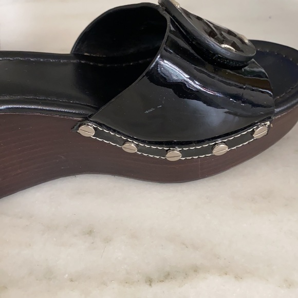 Tory Burch Black Parent Leather Patti wedges. 7.5 - Picture 6 of 10